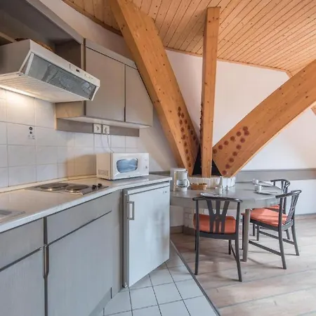 Appart hôtel Queen Lisbeth Street Keszthely