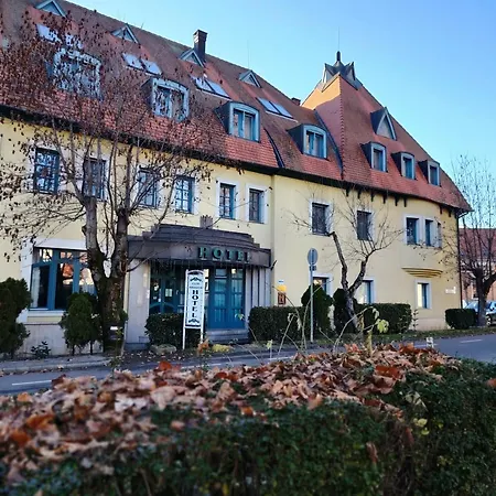 Queen Lisbeth Street Aparthotel